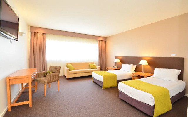 Mornington Hotel