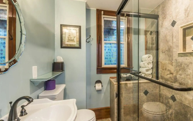 Carriage Way Inn