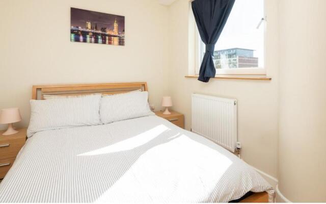 easyStay Slough Central Apartment