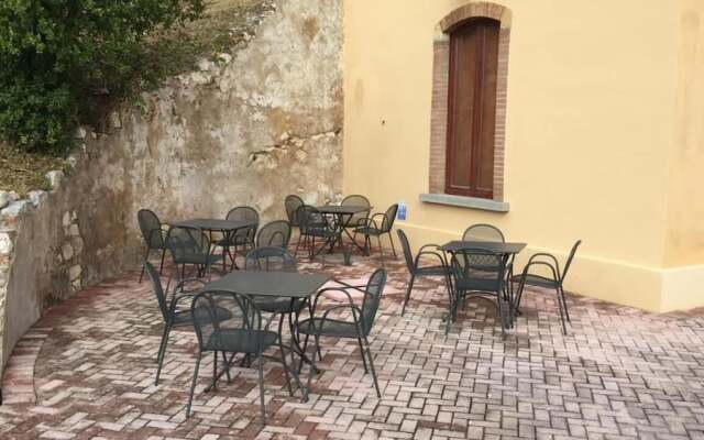 Student's Hostel Gowett