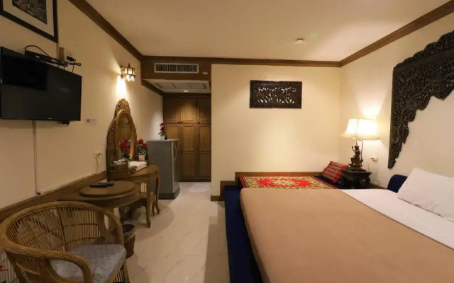 Right Spot Inn Hotel