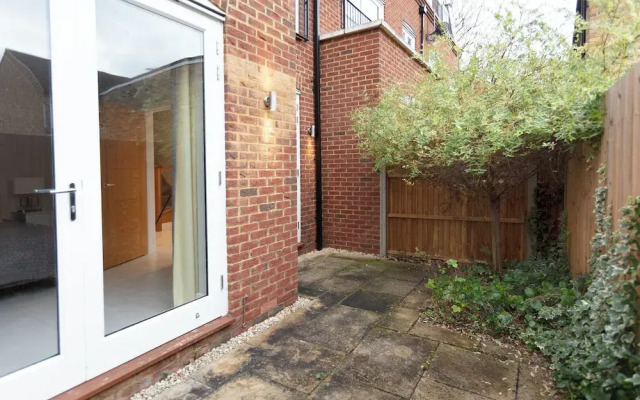 Stunning Central Windsor Town House