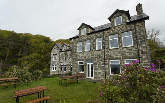 Bae Abermaw Hotel