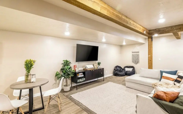 Lodge at Summit Park Near Woodward