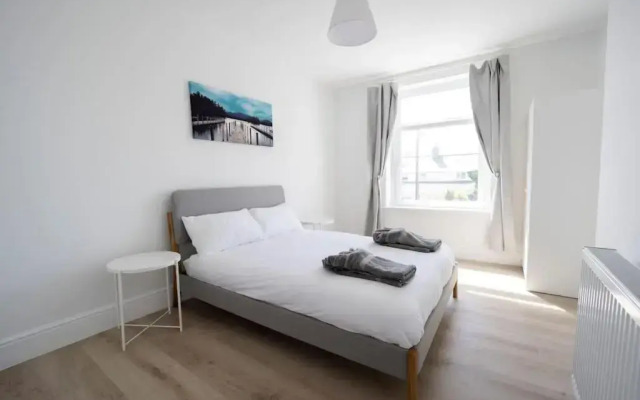 Spacious Holiday Home in Porthcawl