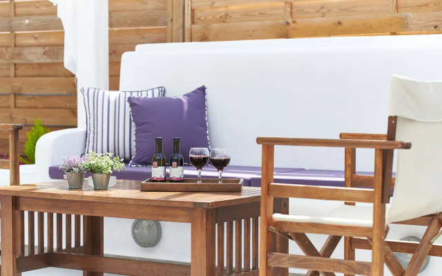 Villa Maria Studios & Suites