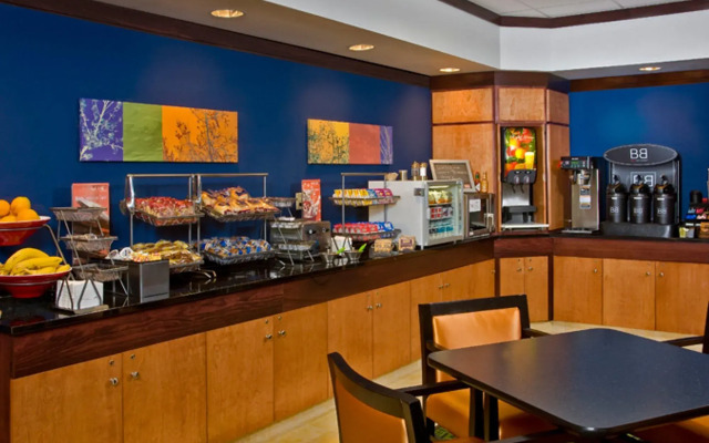 Fairfield Inn & Suites Jacksonville West/Chaffee Point