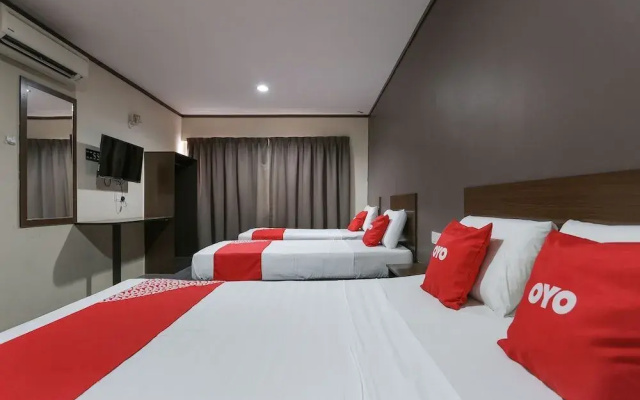 OYO 90157 One World Hotel