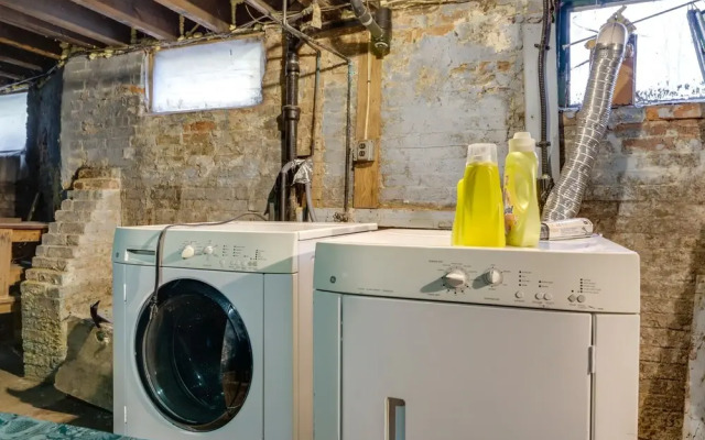 Springfield Vacation Rental Near MCM Springfield!