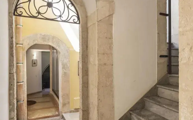 Salomone Apartment 3