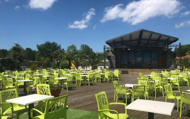 MOBIL HOME 43 dans Camping 4 Etoiles