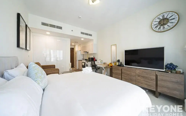 Viridis Residence Cozy Studio Living