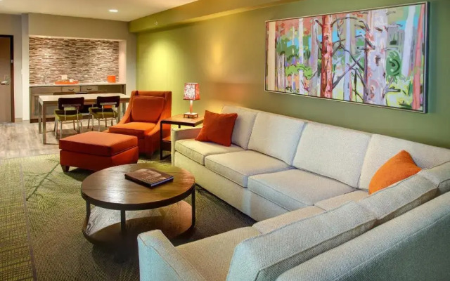 Hotel Indigo Traverse City by IHG