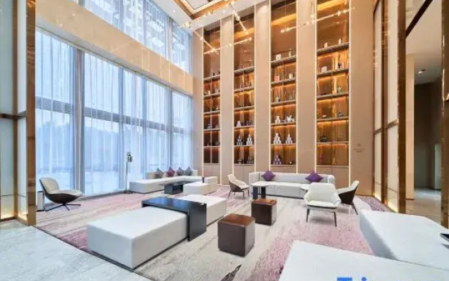 Lavande Hotel (Baoding Luping Branch)