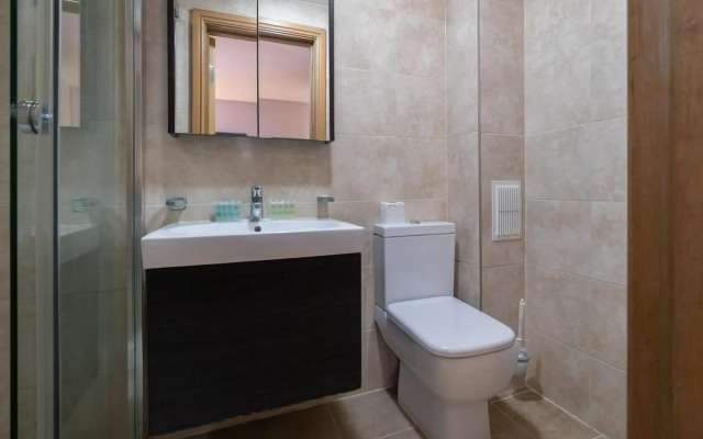 Kings Cross Inn Hotel