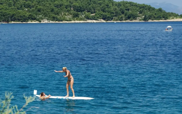 Awesome Home in Grohote With Wifi and 4 Bedrooms