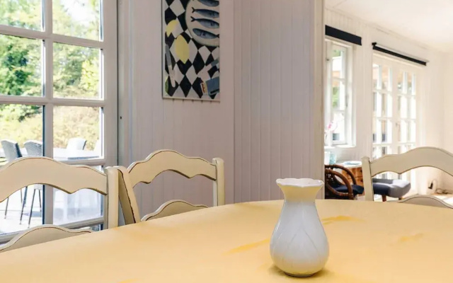 6 Person Holiday Home in Gedser
