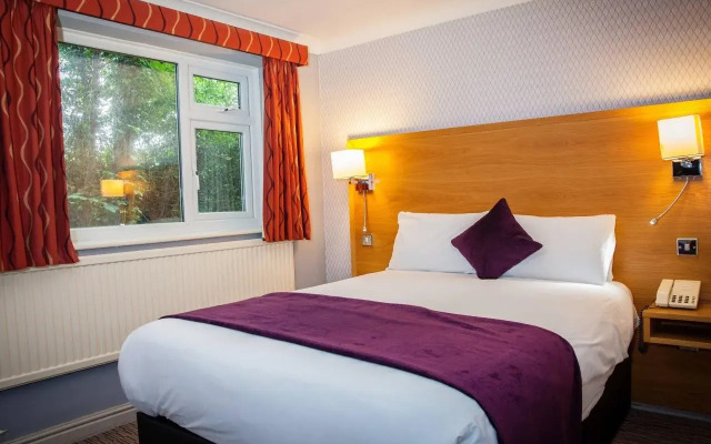 Mercure Chester North Woodhey House Hotel