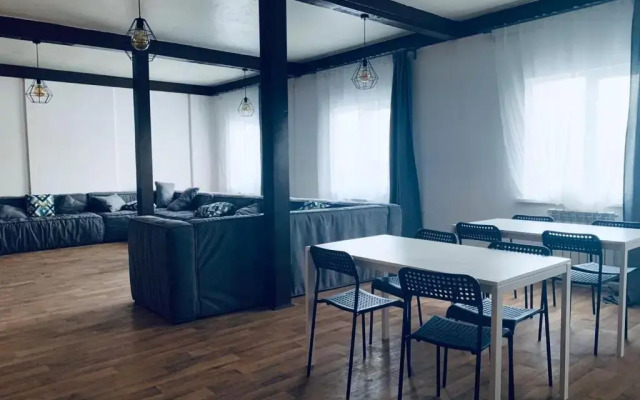 Loft Hostel 102