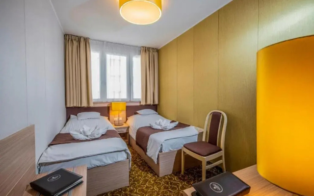 Hotel Délibáb