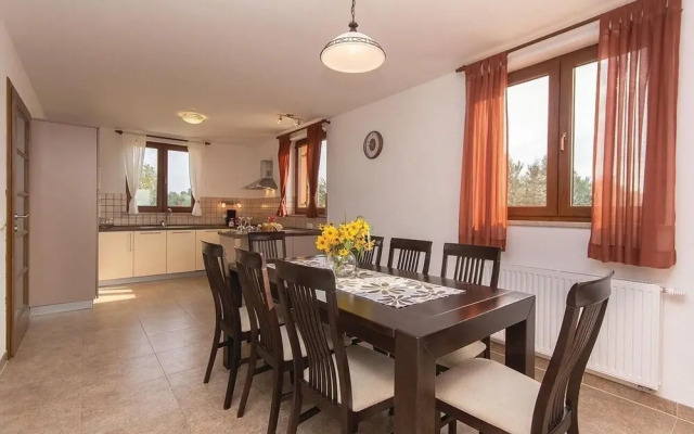 Awesome Home in Vodnjan With Wifi and 3 Bedrooms
