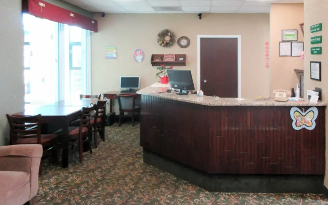 Posh Inn & Suites