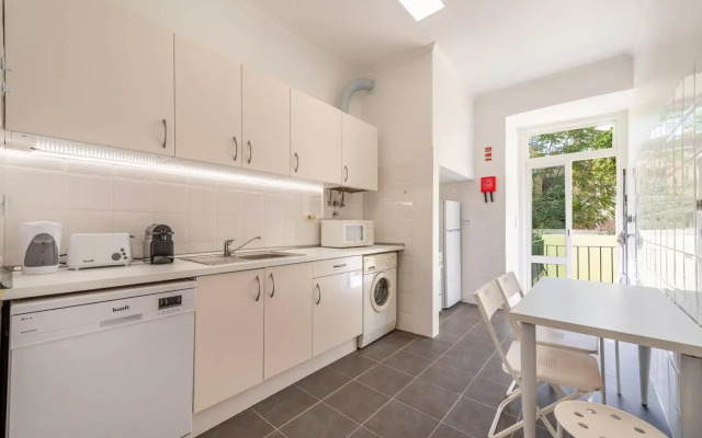 Guestready - Garden - 3 Bedroom Apartment in Saldanha With Garden