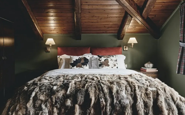 Nostos Suites by White Hills