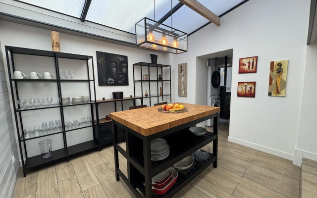 Home in Le Mans Near 24 Hours Circuit