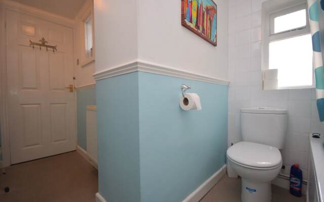 Dolphin House 490929