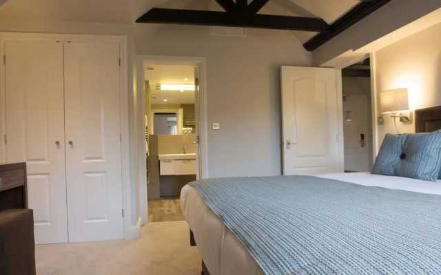 Stirrups Hotel