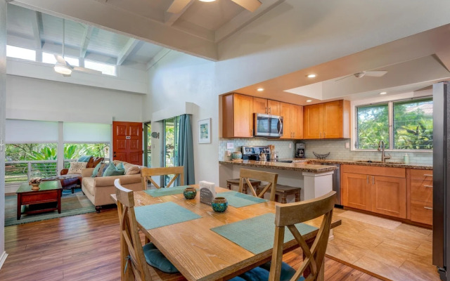 Honu Haven 2 Bedroom Condo by Redawning