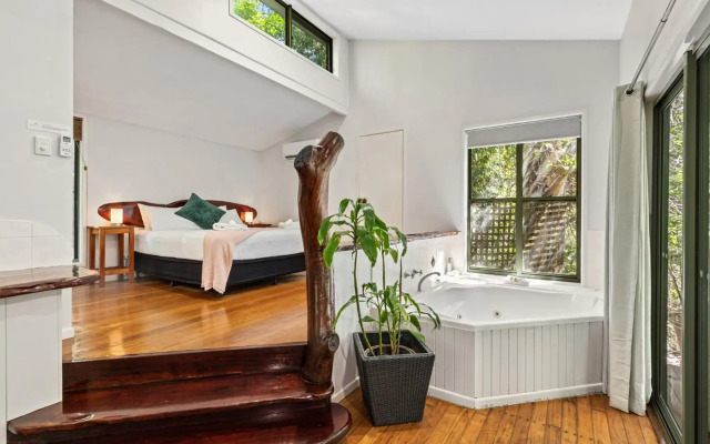 Hunchy Hideaway