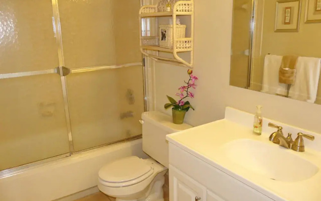 South Seas Tower 3-603