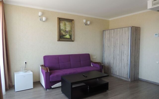 Hotel Batomi