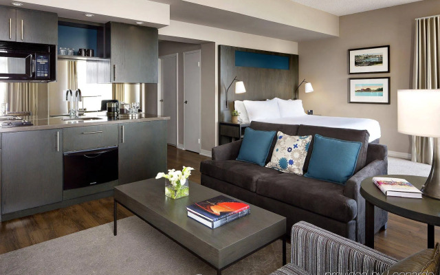 One King West Hotel & Residence