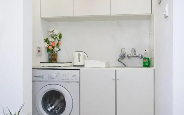Poseidon Boutique Apartment 2