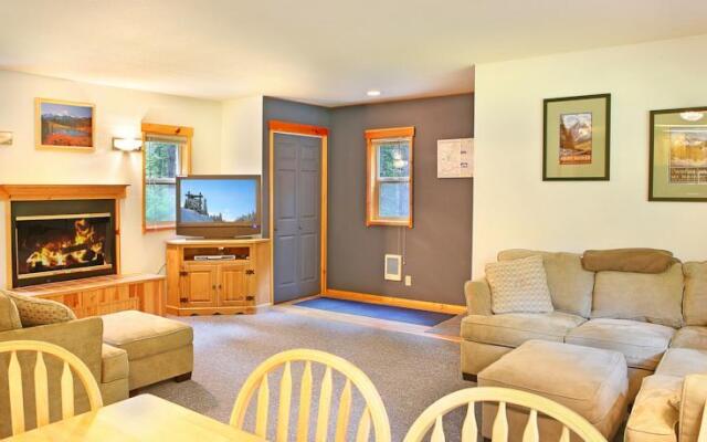 Alpine Adventure Lodge