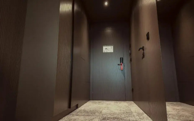 Bellman Hotel