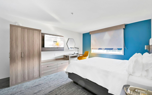 Holiday Inn Express Palestine by IHG