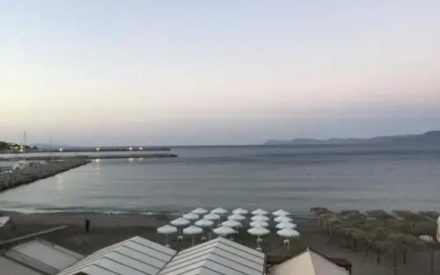 Apollon Hotel