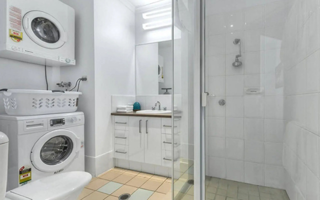 Goldsborough Place Apartments
