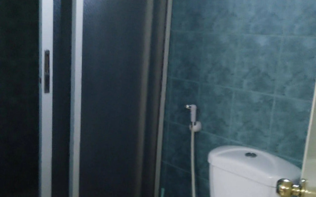 RedDoorz @ Clarkview 21st Street Angeles City