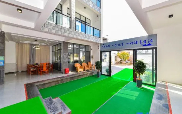 Erpan Qingfeng Inn (Erhai Branch, Dali)