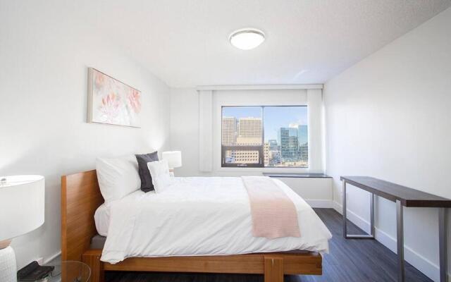 One Bedroom Unit With in Suite Laundry and Parking