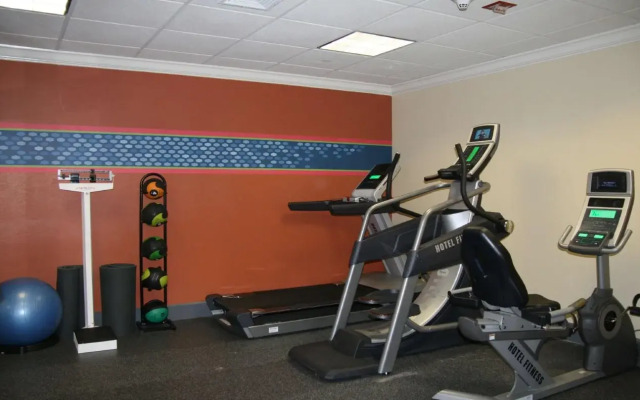 Hampton Inn & Suites Stamford