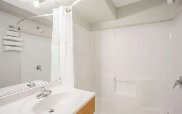 Days Inn Custer