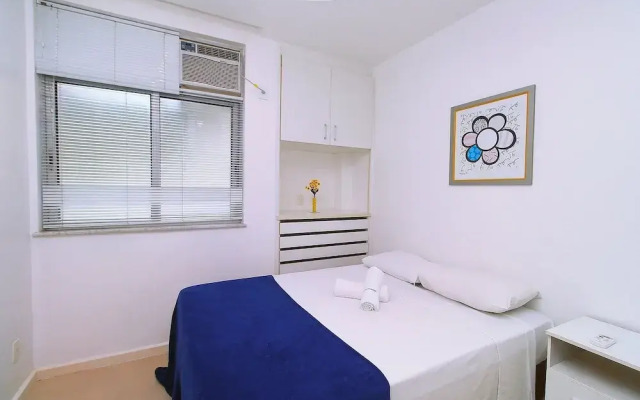 Quarto & Sala a 150m da Praia U052
