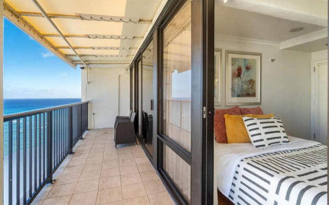 Oceanview Penthouse Suite