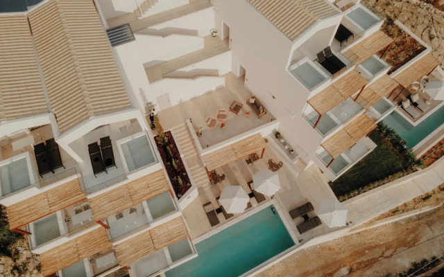 Somnus Suites